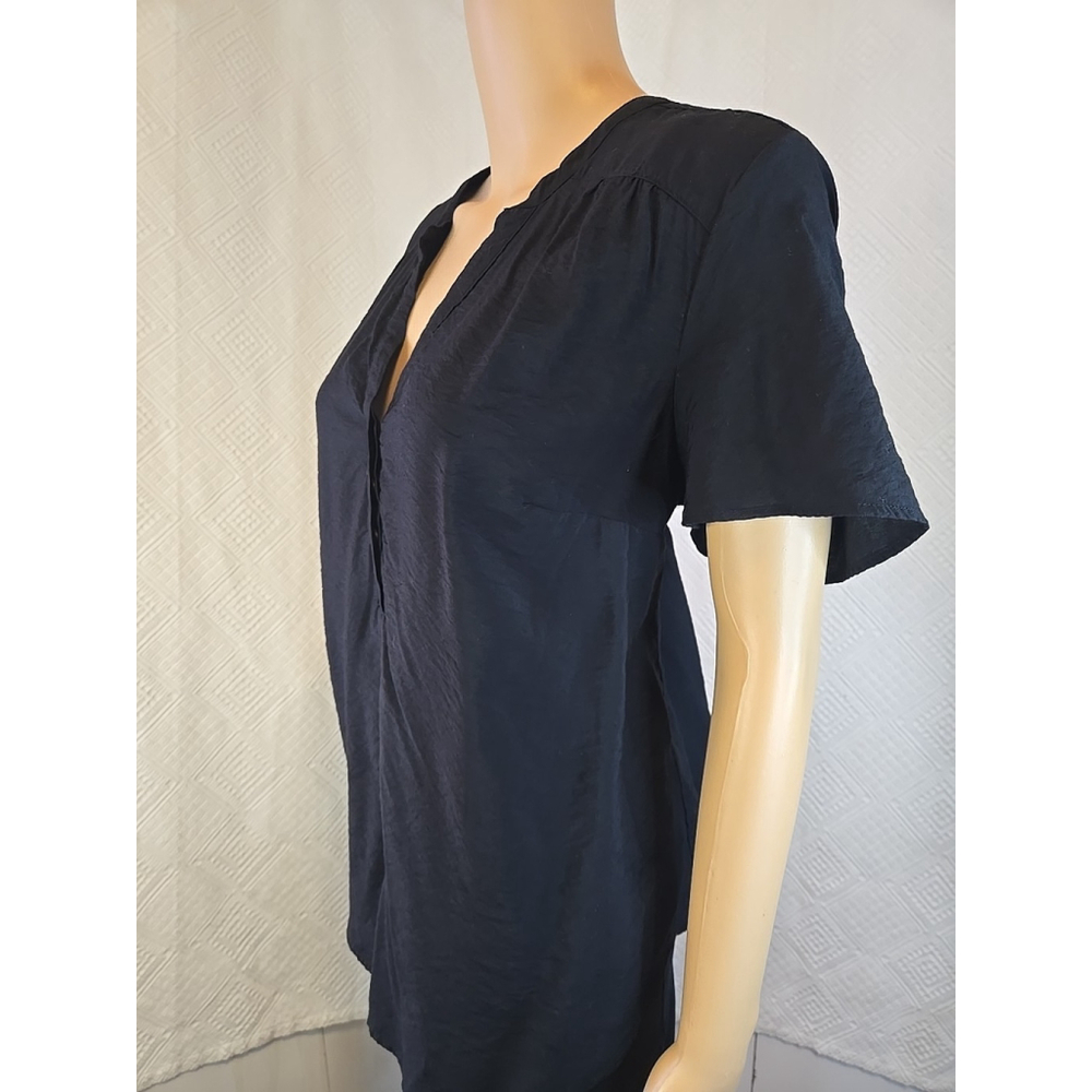 Torrid Size 0 Harper Blouse Black Crepe Flutter Sleeve Work Office Top - Picture 9 of 9